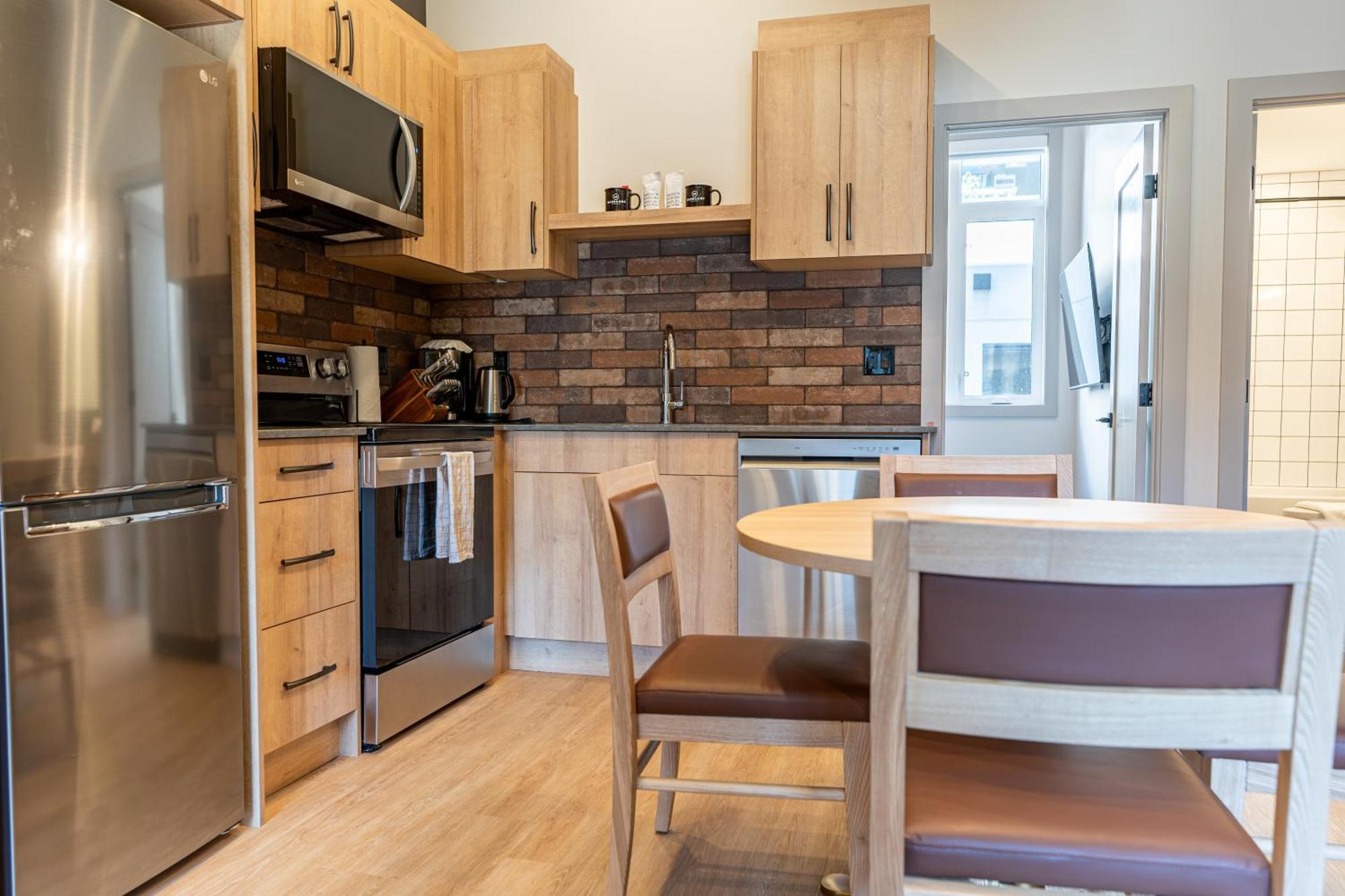 Basecamp Suites Revelstoke Pokój zdjęcie