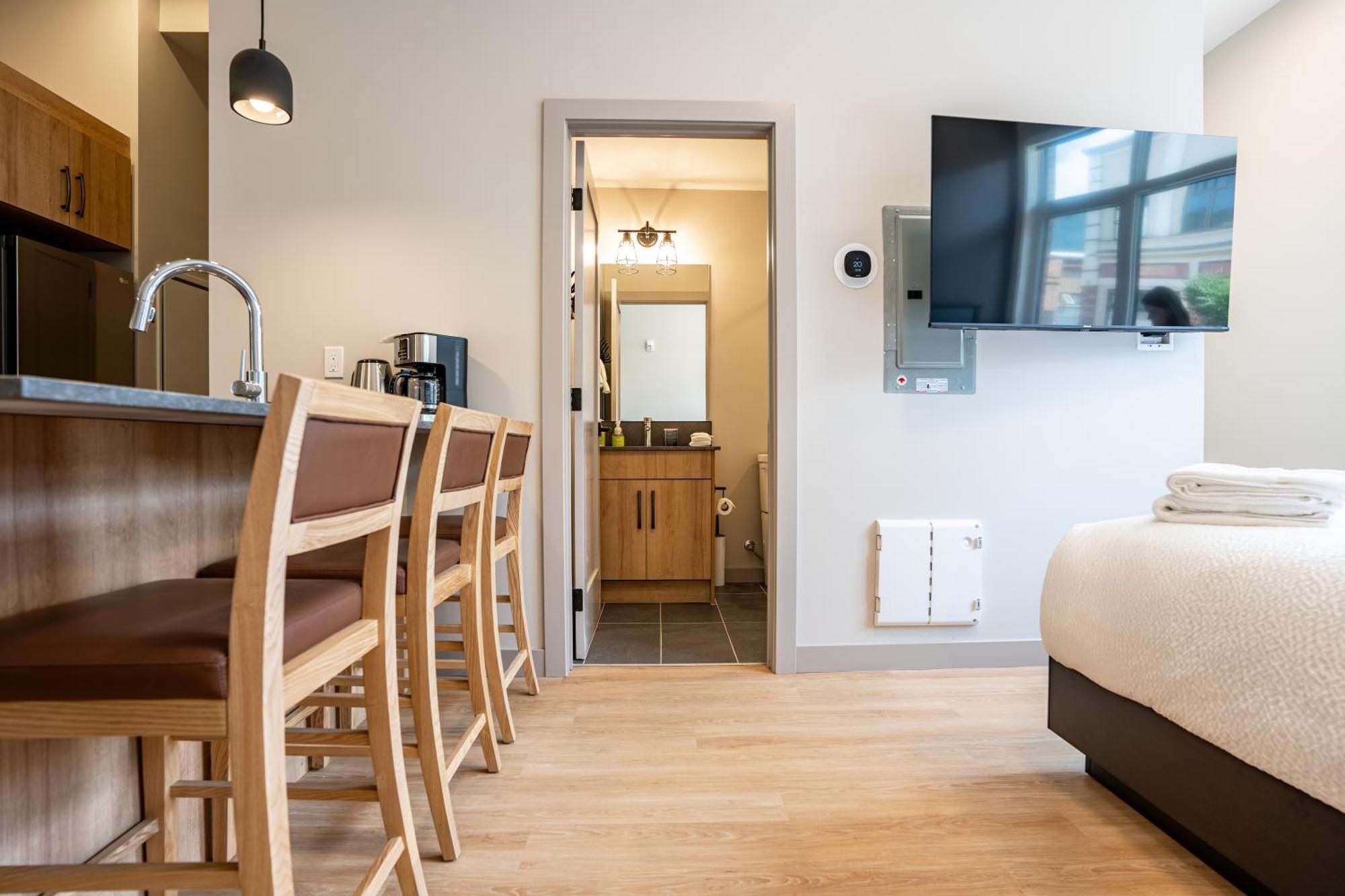 Basecamp Suites Revelstoke Pokój zdjęcie