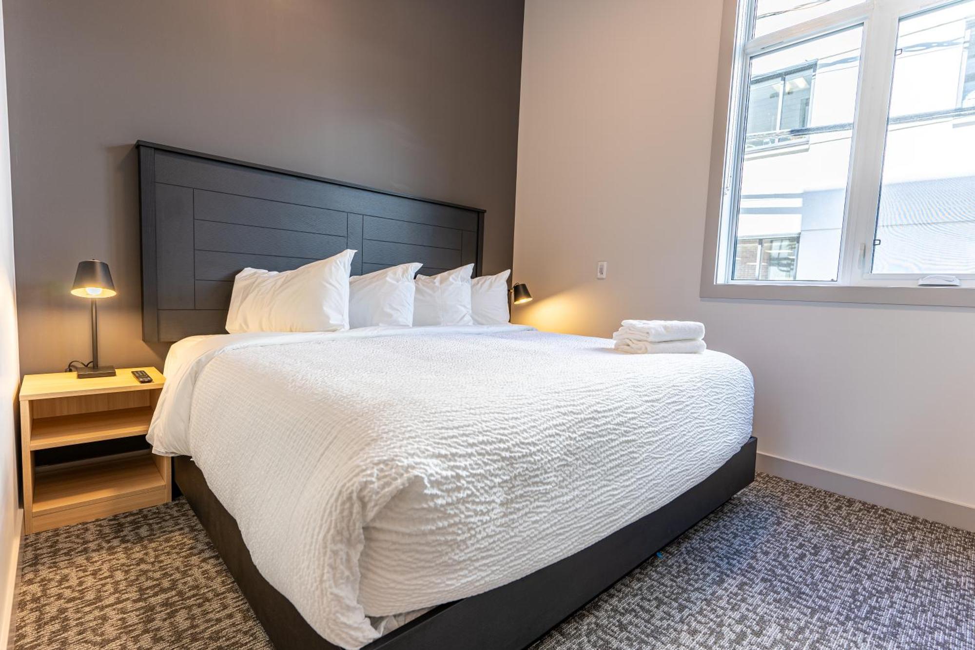 Basecamp Suites Revelstoke Pokój zdjęcie