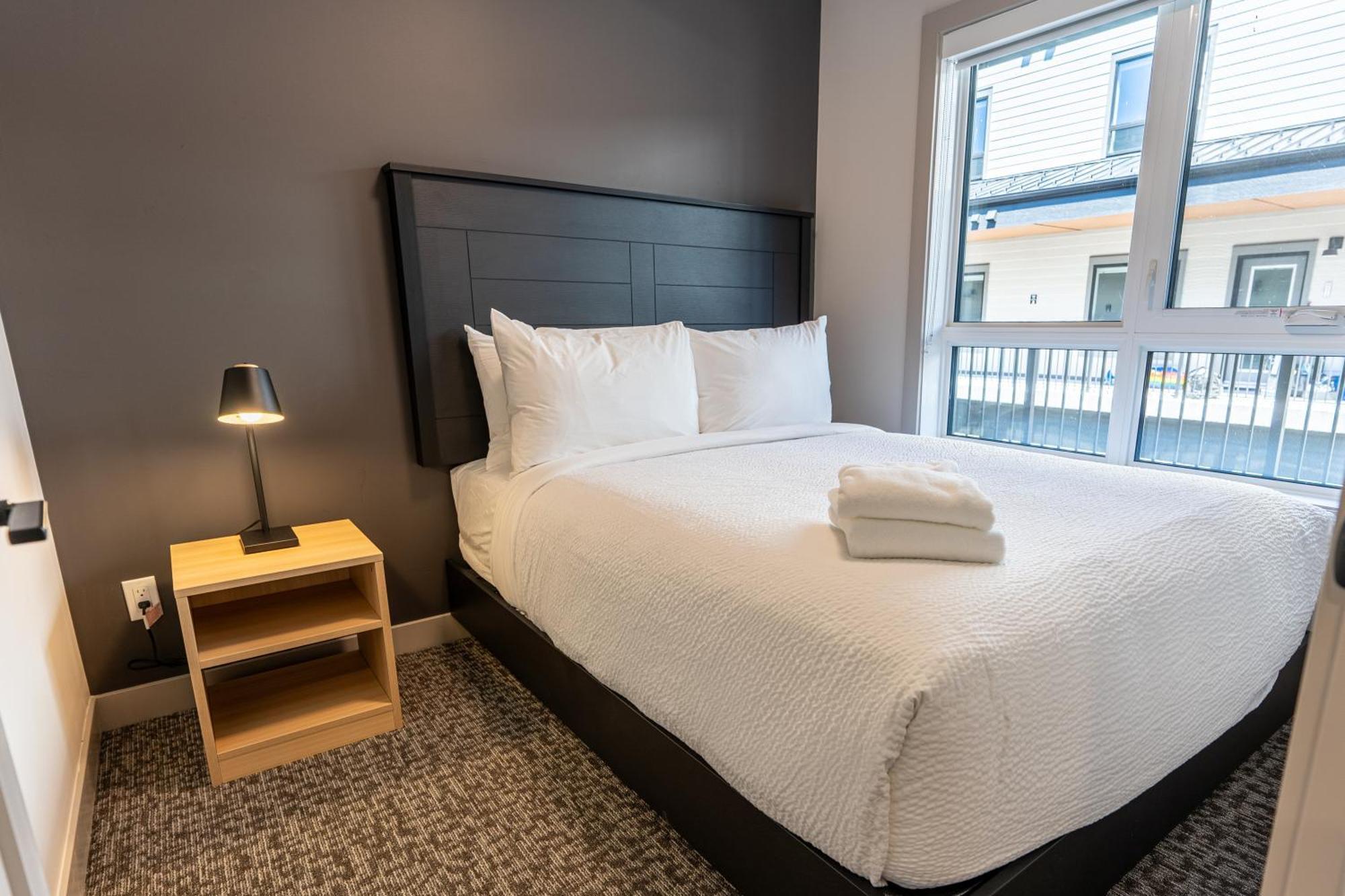 Basecamp Suites Revelstoke Pokój zdjęcie